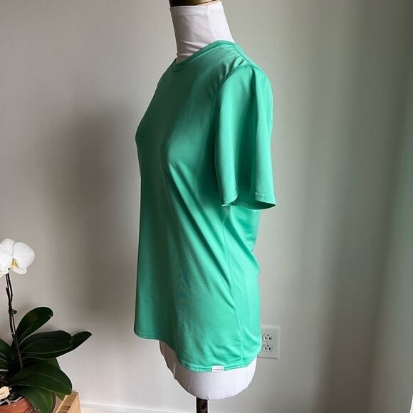 PATAGONIA WOMENS GAMUT ATHLETIC SHORT SLEEVE T SHIRT GREEN SIZE MEDIUM - Picture 4 of 7
